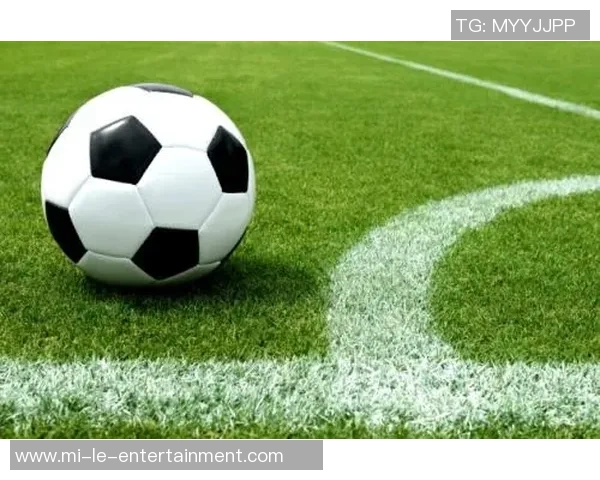 足球前锋的角色与责任解析以及当今最具影响力的前锋球员介绍 足球前锋的角色与责任解析以及当今最具影响力的前锋球员介绍